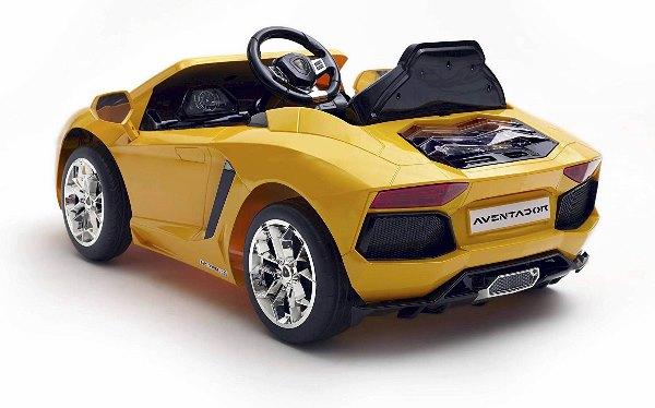 Cotxe de bateria FEBER LAMBORGHINI AVENTADOR 6V amb control remot