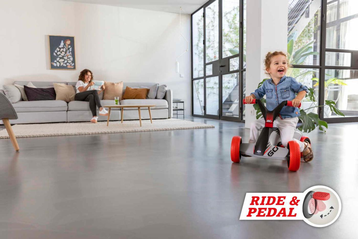 BERG GO² SparX Red caminhante evolutivo com carro de pedal