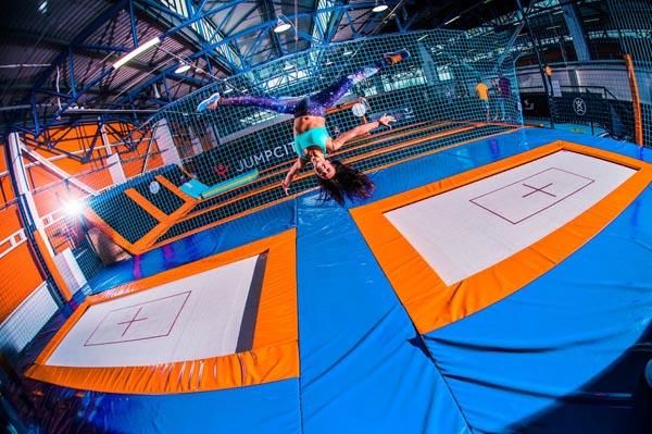 Parque de Camas elasticas trampolins