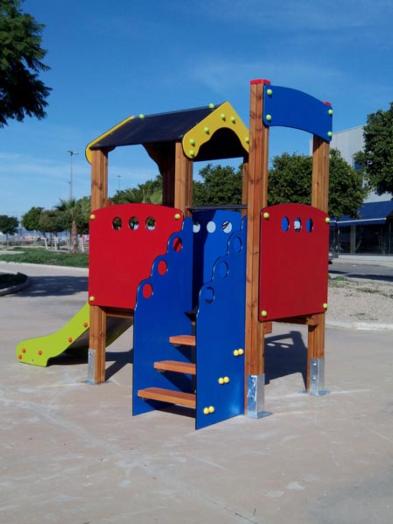 Parque infantil CASINHA ELEVADA BASILEIA