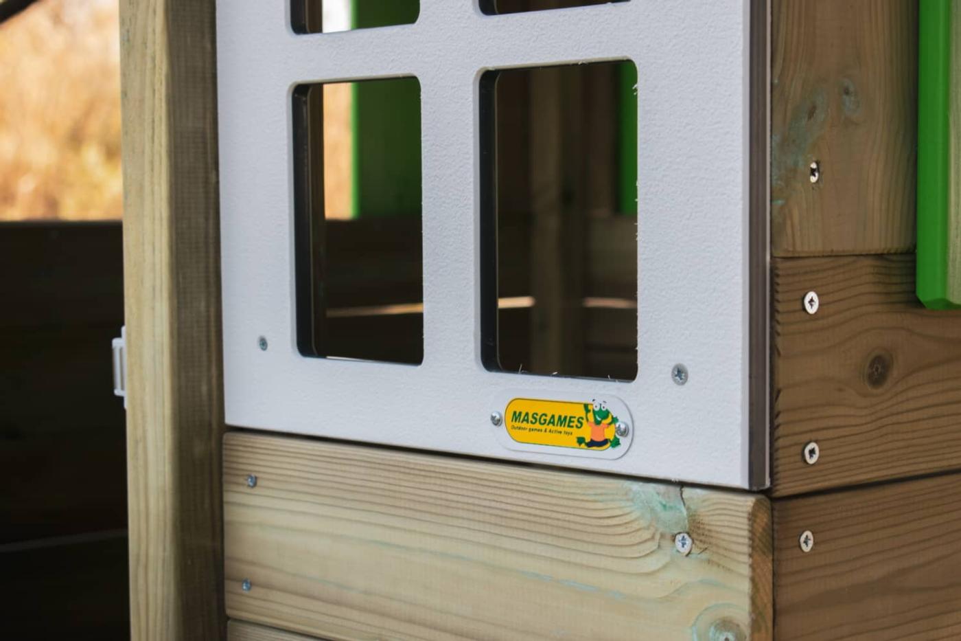 Casita infantil de madera elevada con tobogán MASGAMES Lollipop verde