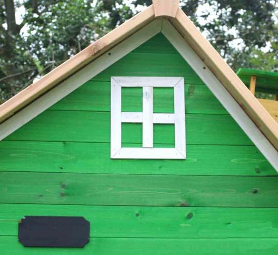 Casita de madeira whacky mansion