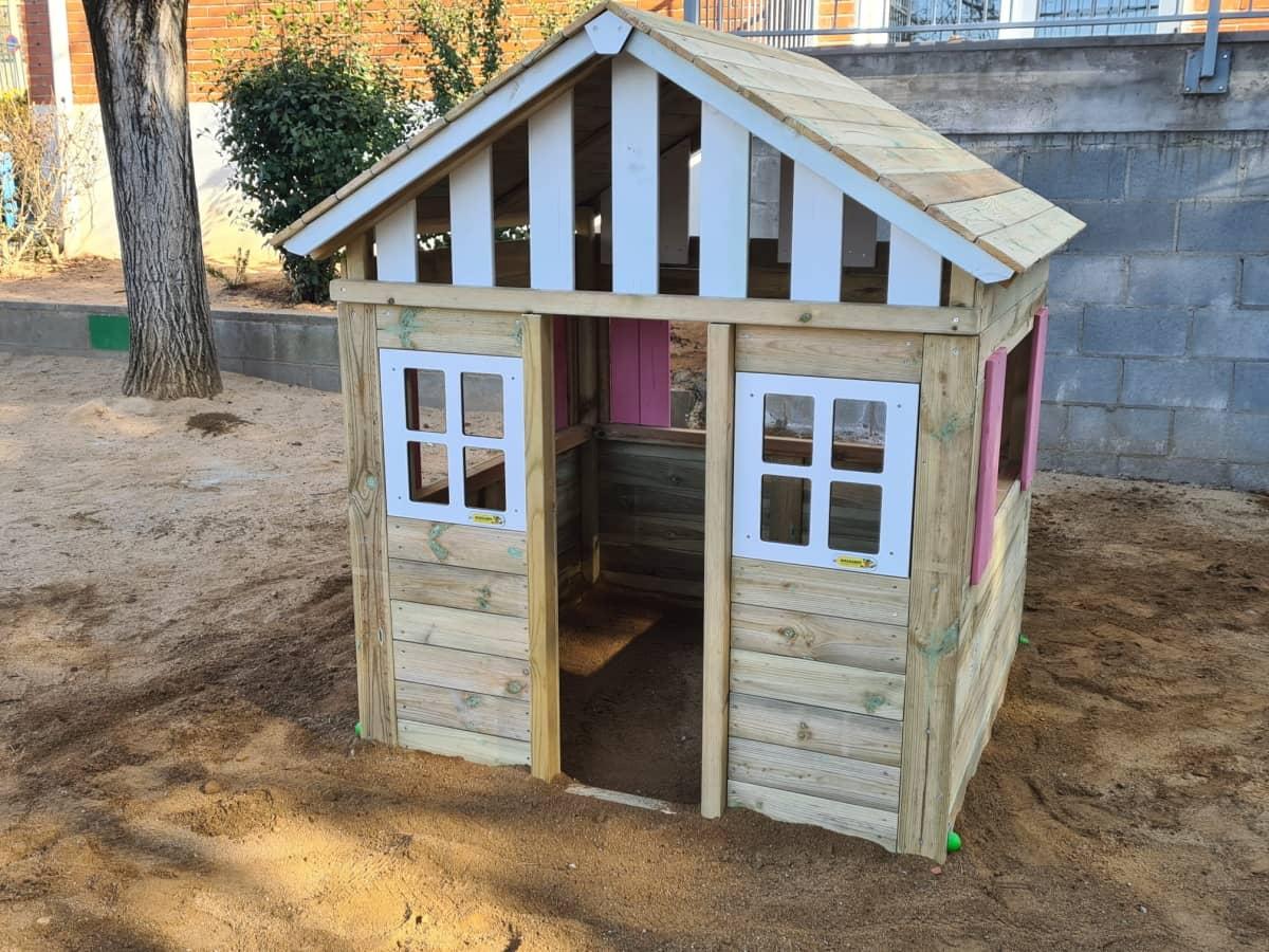 Casitas infantiles de madera Homologadas para Uso Público