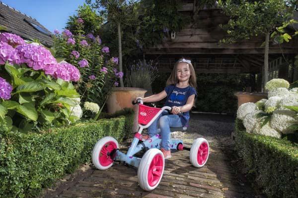 Carro a pedais BERG BUZZY BLOOM de rosa