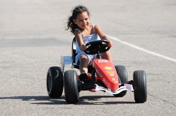 carros pedais Ferrari