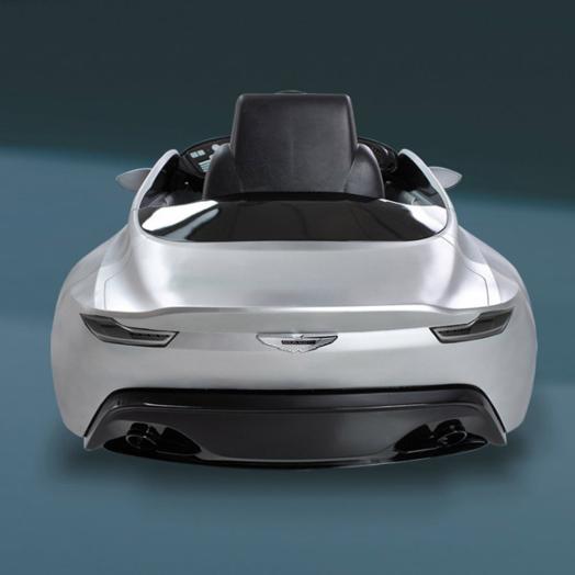 Cotxe infantil ASTON MARTIN FEBER amb control remot