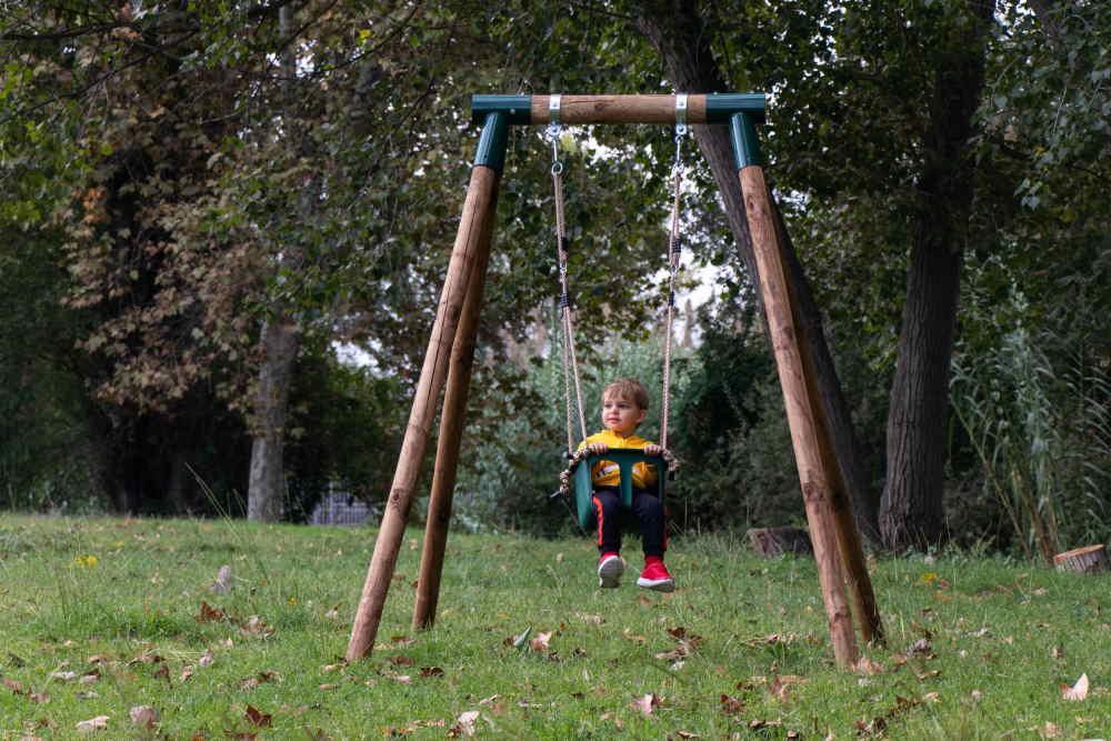 Columpio de madera MASGAMES KILA con asiento de bebé