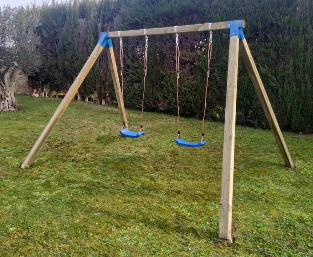 Baloiço duplo de madeira KARAI