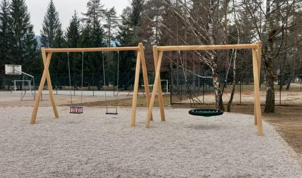 Gronxador panoràmic especial per a miradors, de fusta natural de robinia i homologat per a ús públic