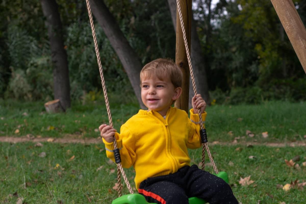 Columpio doble de madera cuadrada MASGAMES Karai Junior con asiento de bebé