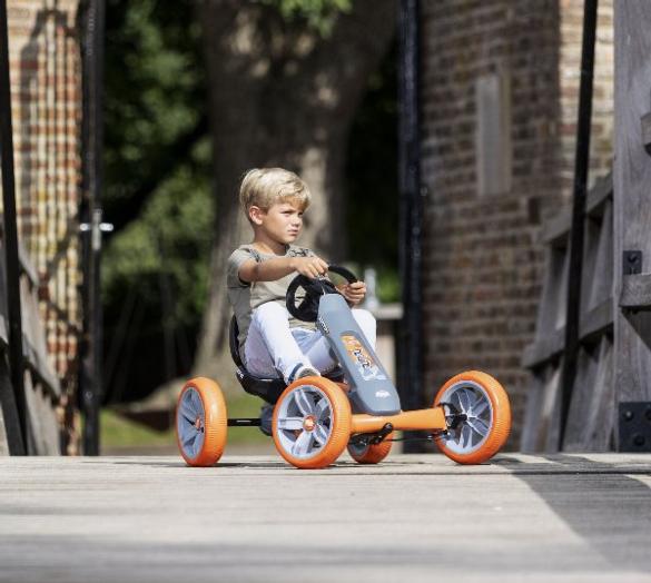 Coche de pedales BERG Reppy Racer