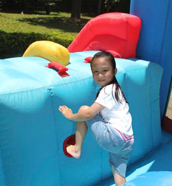 Inflable carrera de obstáculos grande