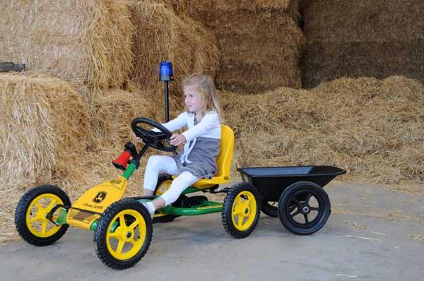 loja carros pedais BERG john deere