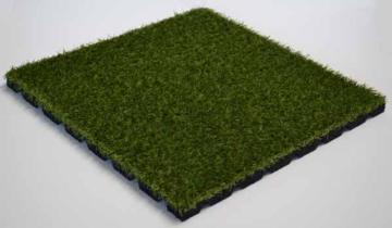 Piso de borracha com relva artificial