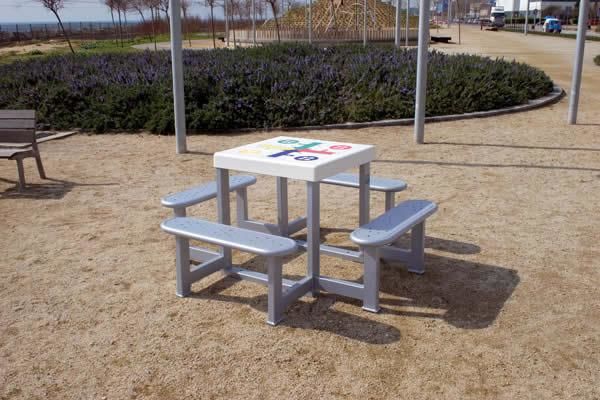 taula-escacs-exterior 4