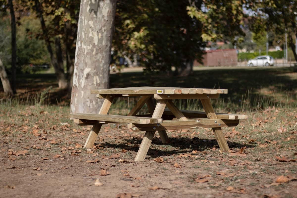 Mesa de picnic infantil MASGAMES BRAM de madera tratada para el exterior 