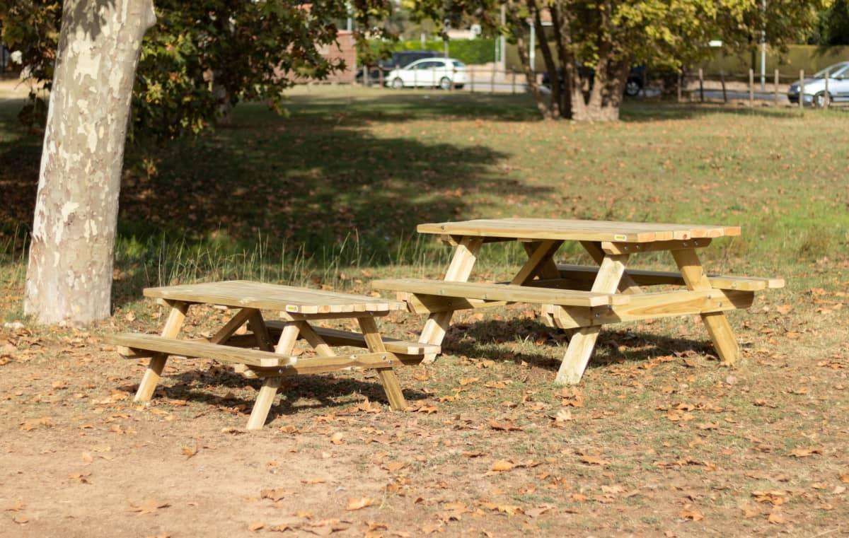 Mesa de picnic infantil MASGAMES BRAM de madera tratada para el exterior 