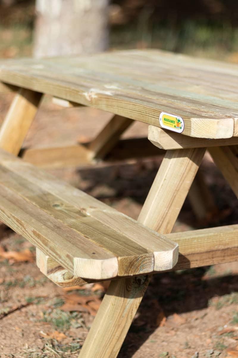 Mesa de picnic infantil MASGAMES BRAM de madera tratada para el exterior 