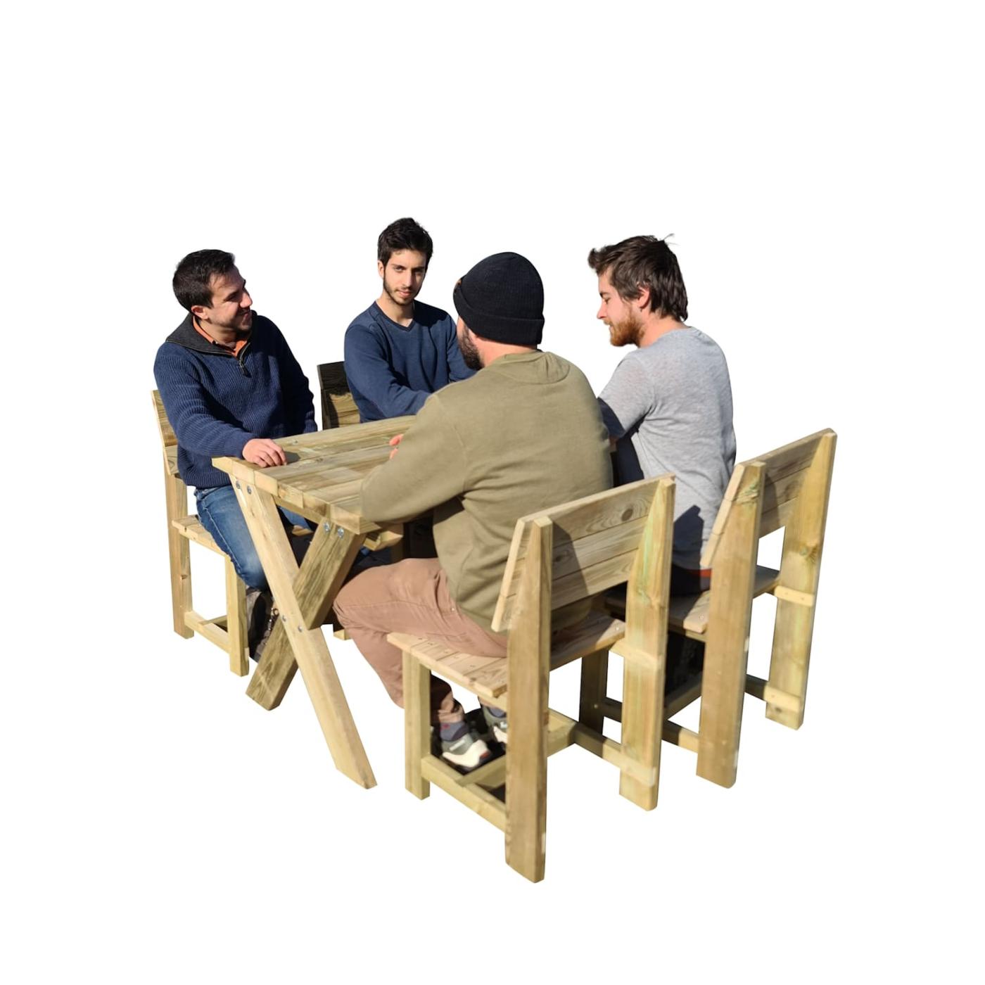 Mesa de madera de exterior MASGAMES XERTA con sillas de madera MASGAMES BATEA