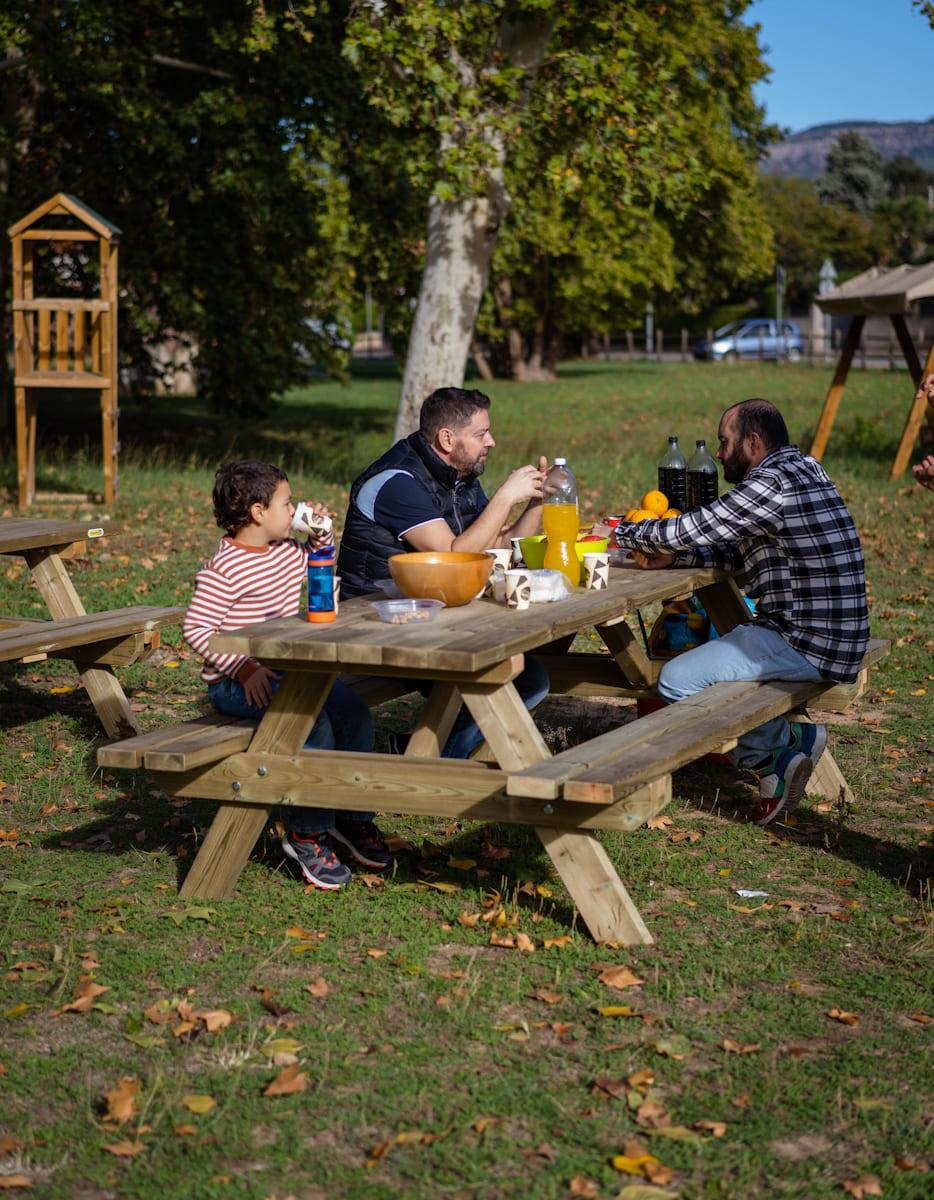 Mesa de picnic de madera MASGAMES MUNICH alta capacidad