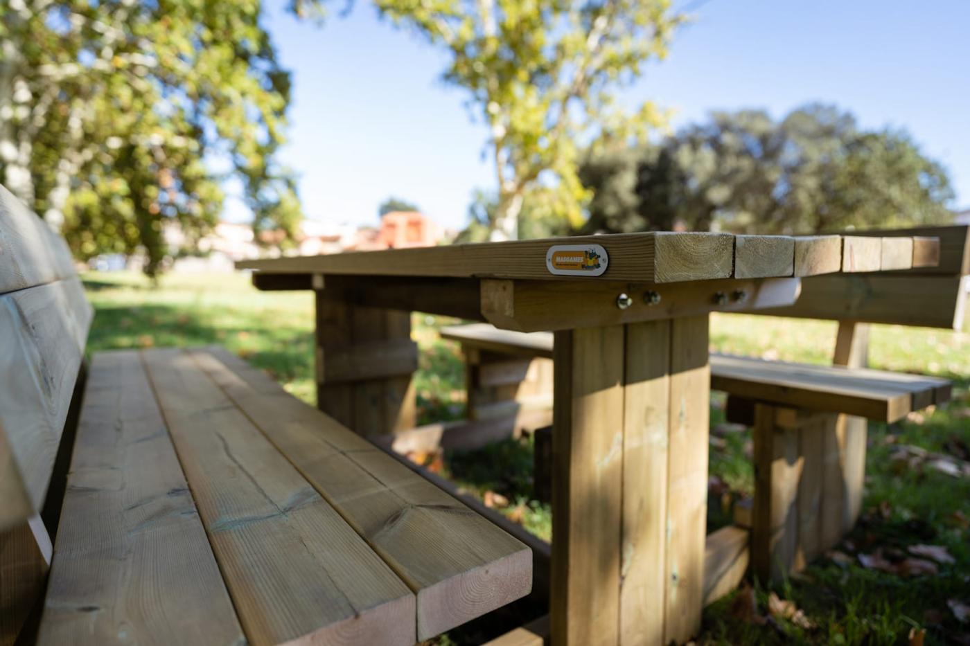 Mesa de picnic cuadrada de madera MASGAMES CANET