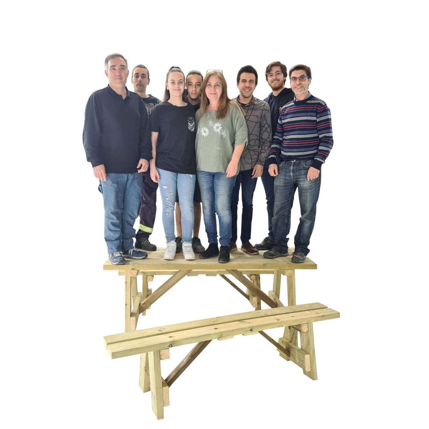 Mesa de picnic de madera con bancos independientes MASGAMES ZURICH