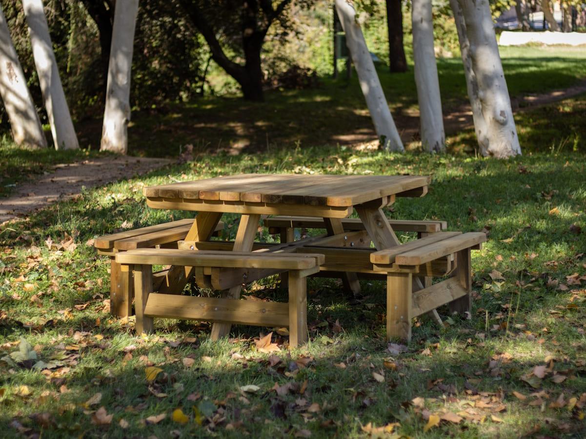 Mesa de piquenique de madeira quadrada MASGAMES BALTIC