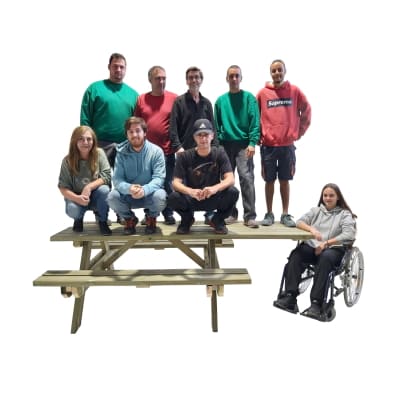 taula de picnic adaptada inclusiva cadira de rodes masgames lyon