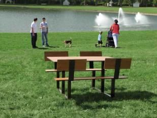 mesa de picnic exterior con respaldo riga