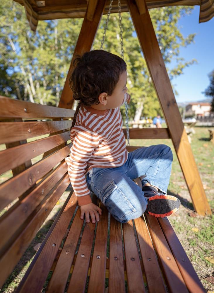 Moble balancí de jardí de fusta MASGAMES ELNA XL amb sostre de lona