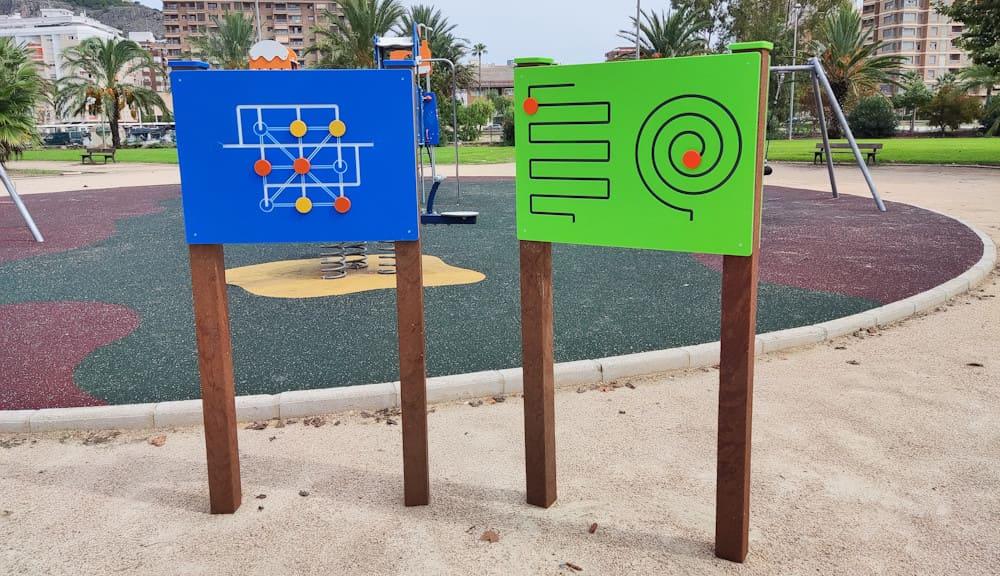 Panel de juego tres en raya para residencias de ancianos