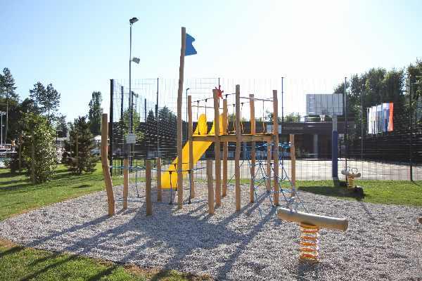 Parque infantil de madeira robinia Navio Viking