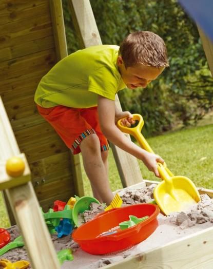 Parque infantil Masgames Belvedere con tobogán y rampa de escalada