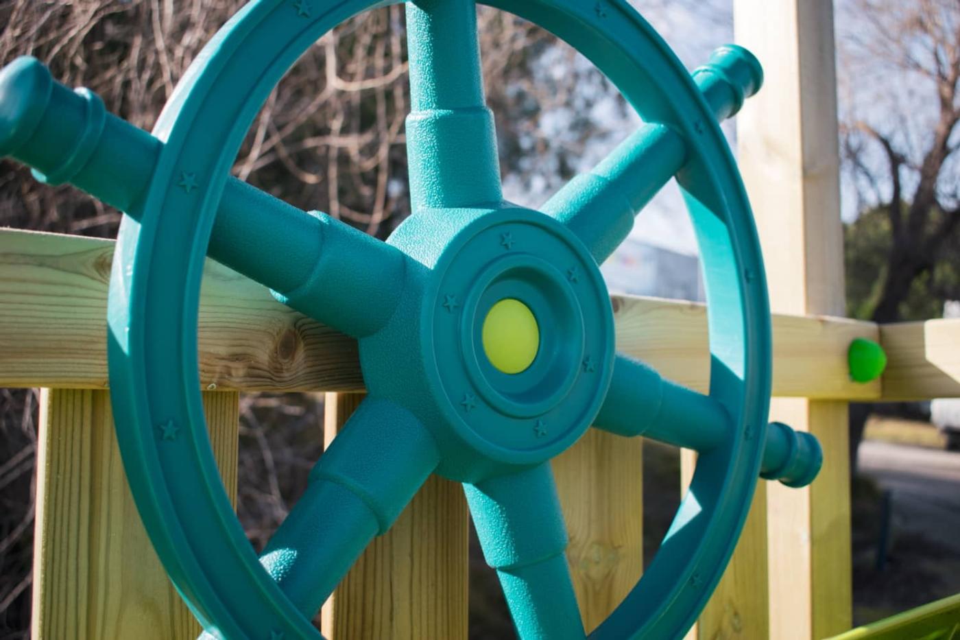 Parque infantil con forma de barco MASGAMES NAUTILUS L con pared de escalada