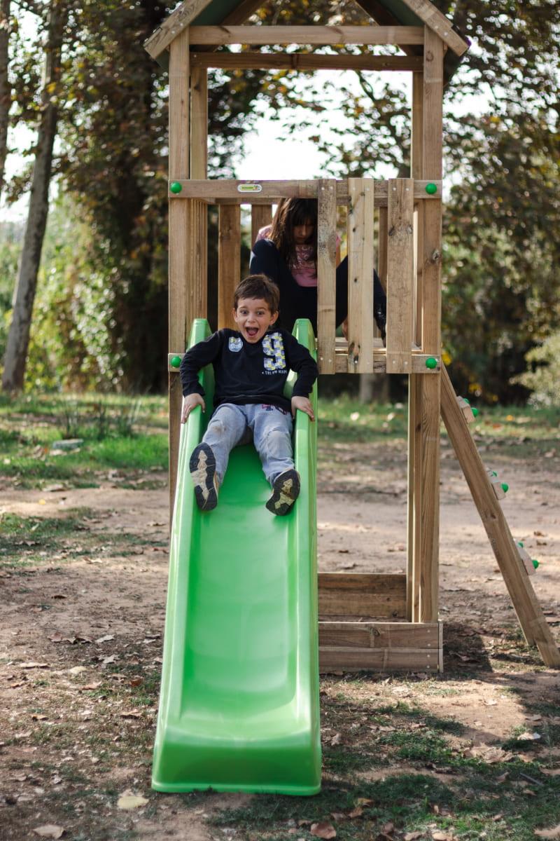 Parque infantil MASGAMES TIBIDABO torre de madera con tobogán, columpio y techo de lona verde