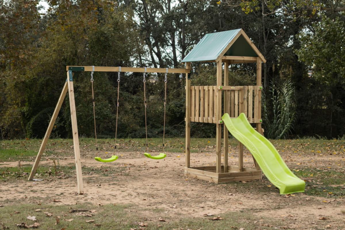 Parque infantil MASGAMES TIBIDABO torre de madera con tobogán, columpio y techo de lona verde