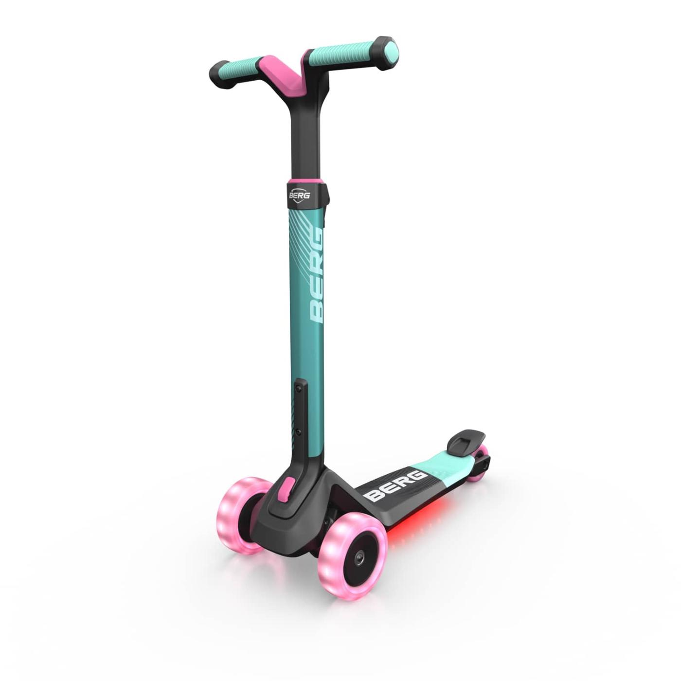 Patinete plegable BERG NEXO Light con plataforma LED color MENTA para ir a la escuela