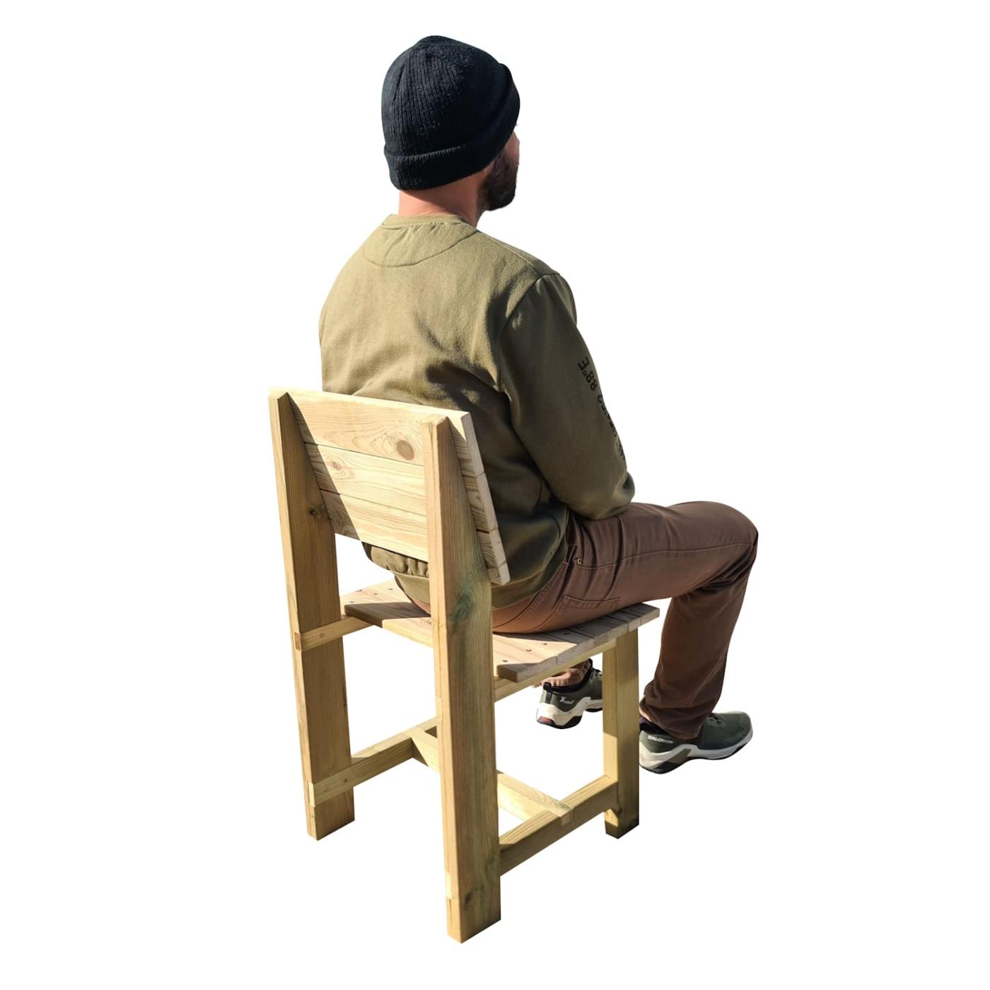 Cadira de fusta per a l'exterior MASGAMES BATEA