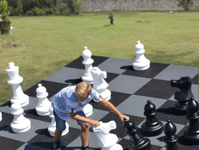 Tablero gigante de ajedrez o damas de losetas de caucho imagen real 2