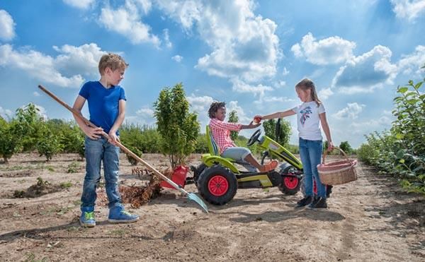 Tractor de pedals BERG Claas BFR-3