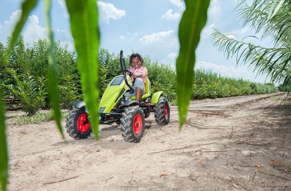 Tractor de pedais BERG Claas BFR-3