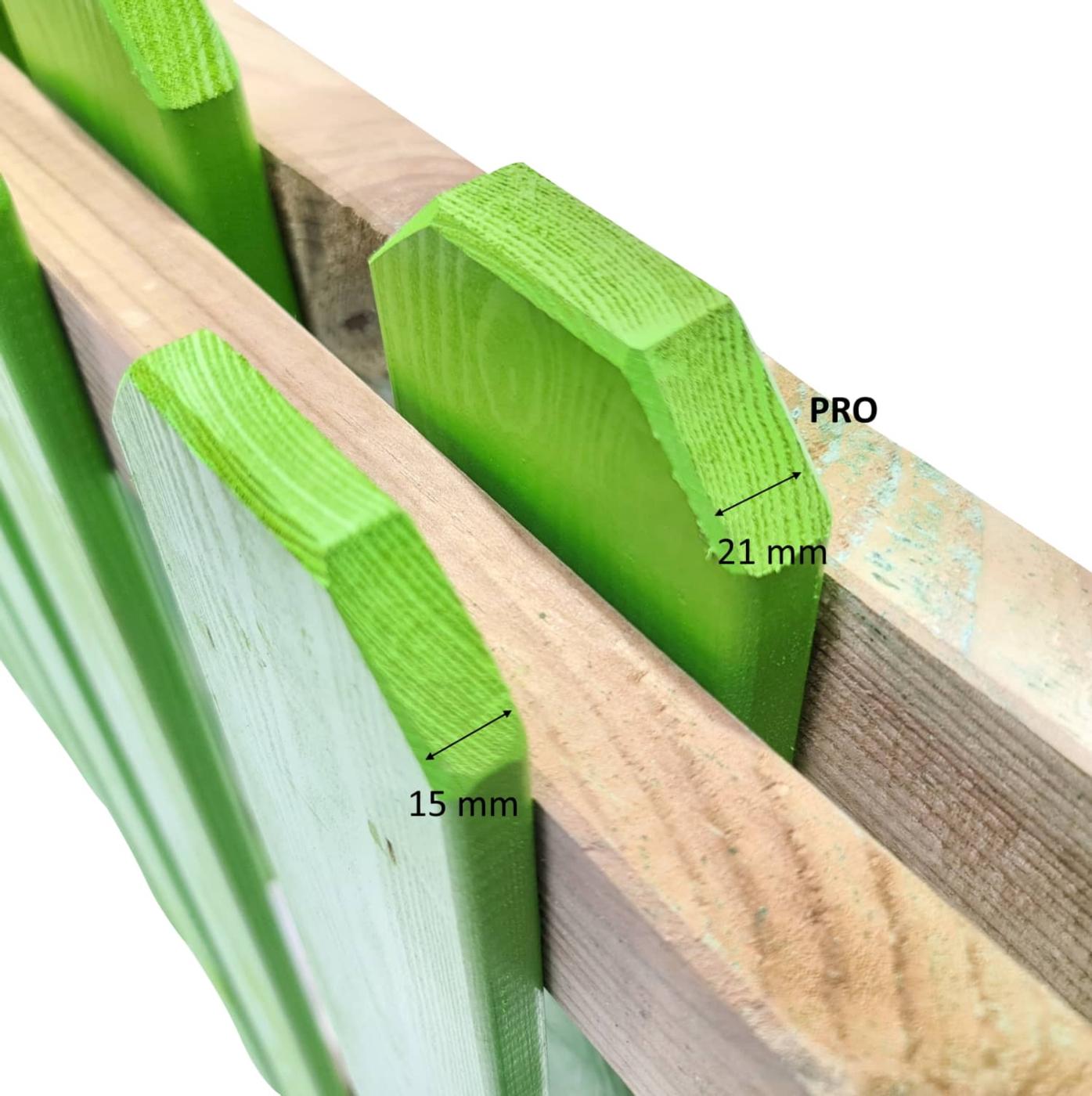 Valla de madera tratada para exterior de uso profesional homologada